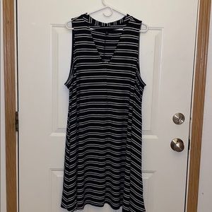 Women’s 3x A-Line sleeveless dress 👗